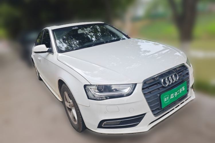 Used Audi A4L 2013 35 TFSI Automatic Standard Model Front Right 45 Deg