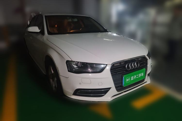 Used Audi A4L 2013 35 TFSI Automatic Standard Model Front Right 45 Deg