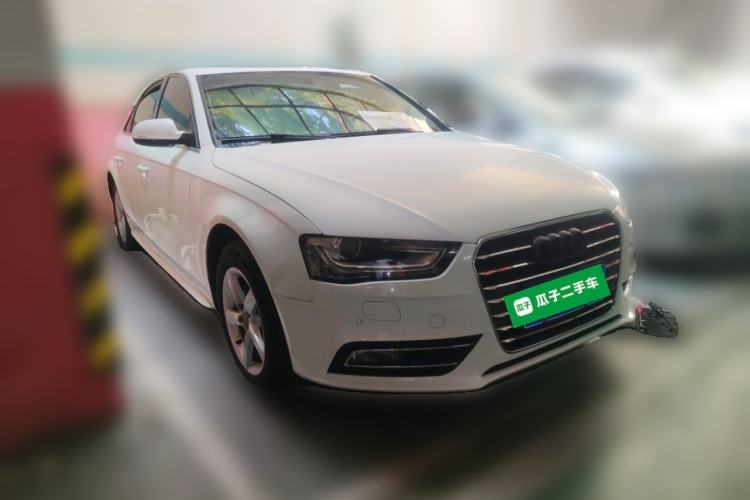 Used Audi A4L 2013 35 TFSI Automatic Comfort Model Front Right 45 Deg