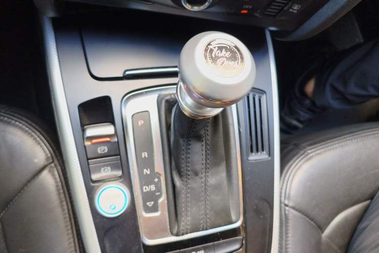 Used Audi A4L 2013 40 TFSI quattro Individual Sport Edition Gear Lever