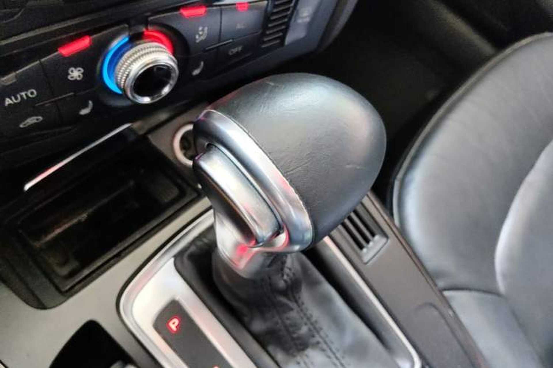 Used Audi A4L 2013 35 TFSI Automatic Standard Model Gear Lever