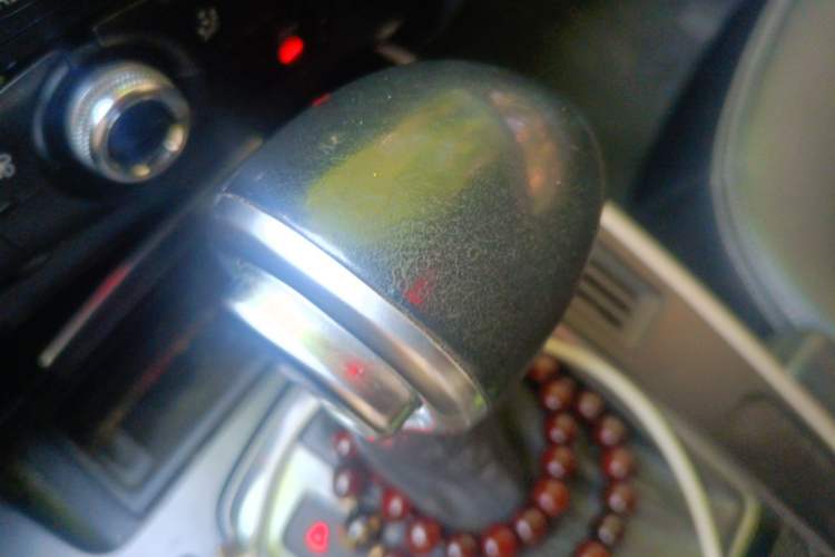Used Audi A4L 2013 35 TFSI Automatic Standard Model Gear Lever