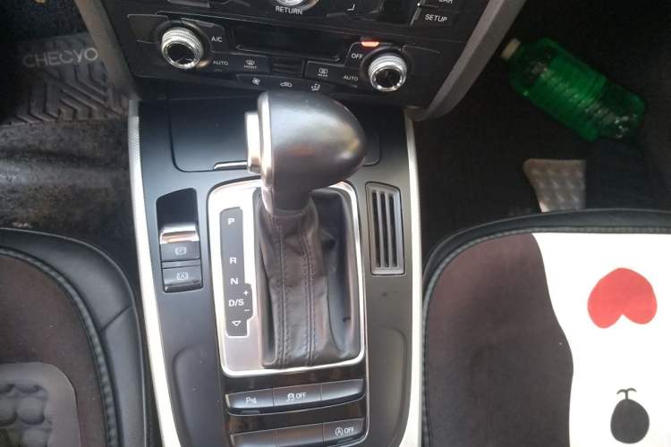Used Audi A4L 2013 35 TFSI Automatic Standard Model Gear Lever