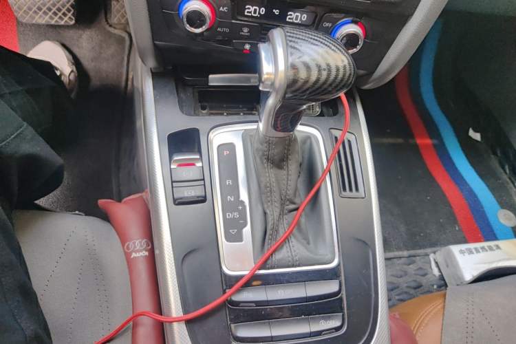 Used Audi A4L 2013 35 TFSI Automatic Standard Model Gear Lever