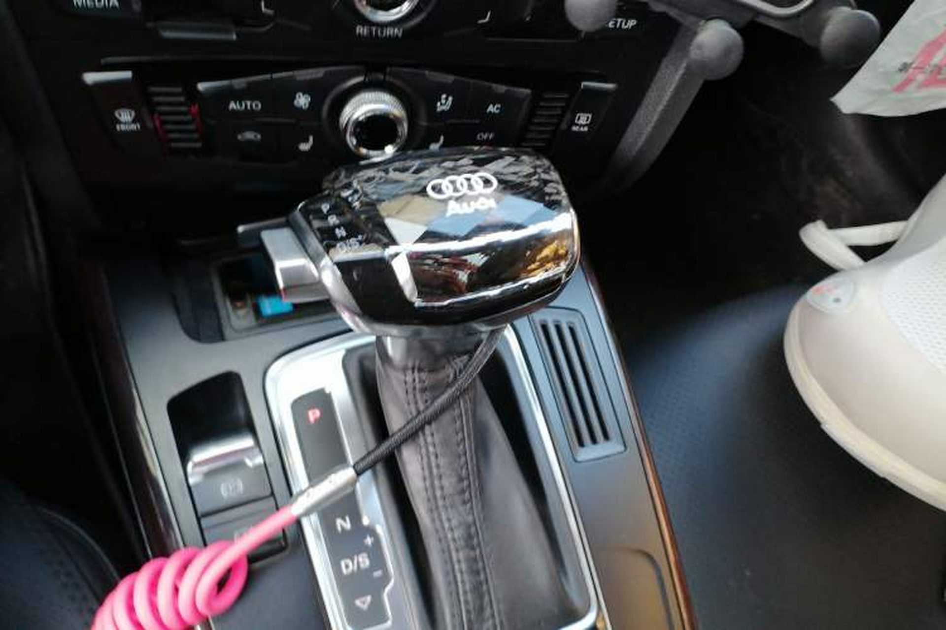 Used Audi A4L 2013 35 TFSI Automatic Comfort Model Gear Lever