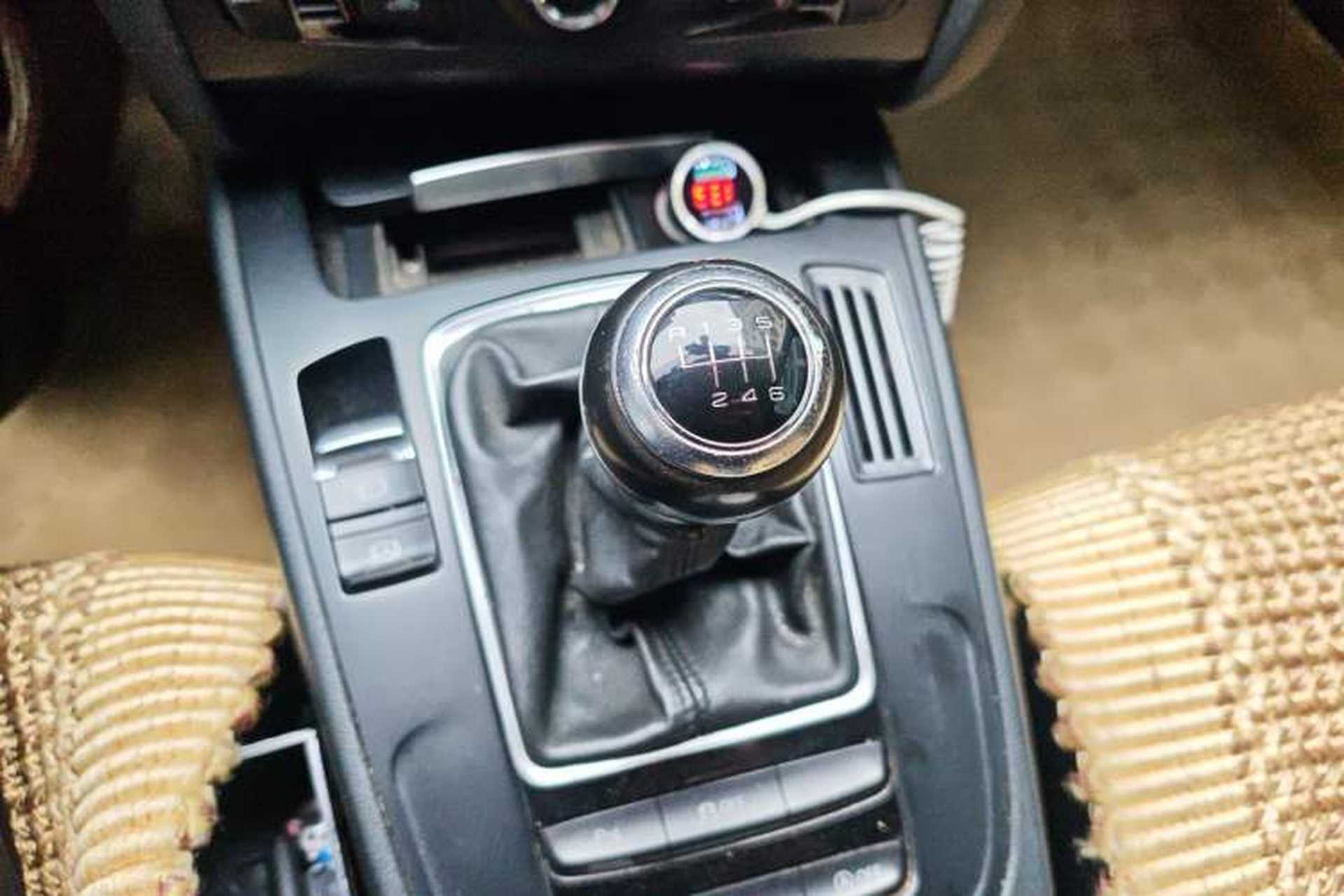 Used Audi A4L 2013 30 TFSI Manual Comfort Model Gear Lever
