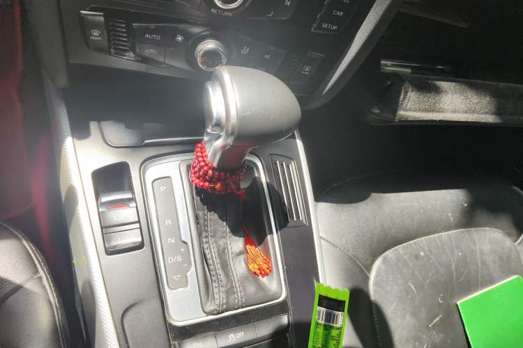 Used Audi A4L 2013 35 TFSI Automatic Standard Model Gear Lever
