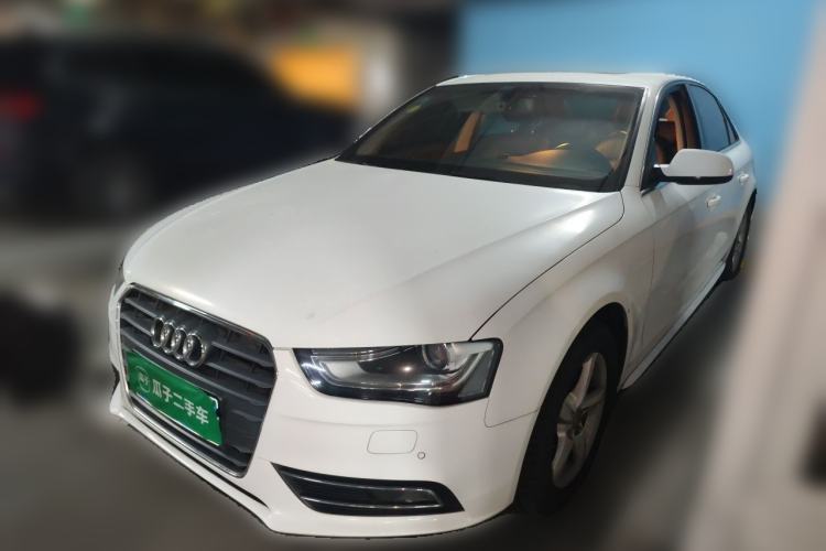 Audi A4L 2013 35 TFSI Automatic Comfort Model usado Guazi used car, China used car export, Used car for sale, Used cars, Cheapest cars for sale