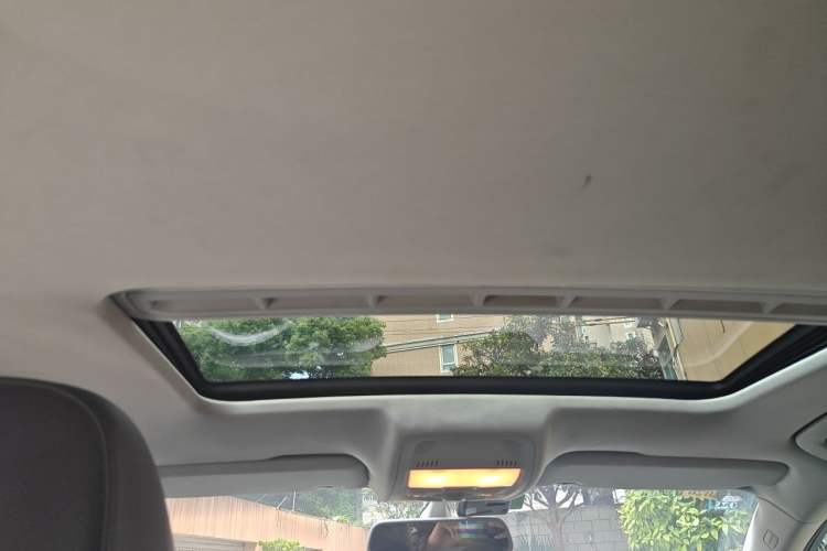 Used Audi A4L 2013 35 TFSI Automatic Comfort Model Headliner