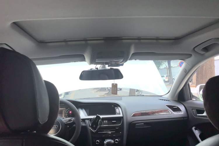 Used Audi A4L 2013 35 TFSI Automatic Technology Edition Headliner
