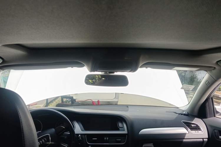 Used Audi A4L 2013 30 TFSI Automatic Comfort Model Headliner