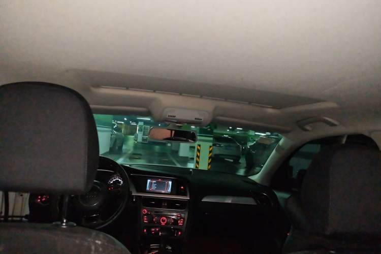 Used Audi A4L 2013 35 TFSI Automatic Comfort Model Headliner