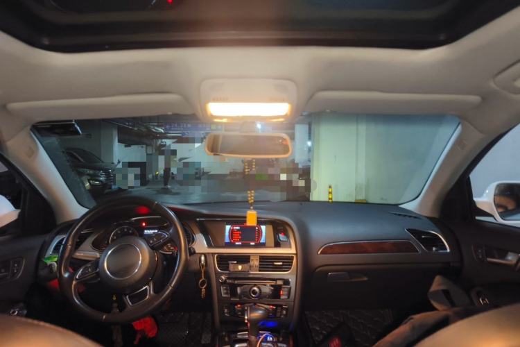 Used Audi A4L 2013 35 TFSI Automatic Comfort Model Headliner