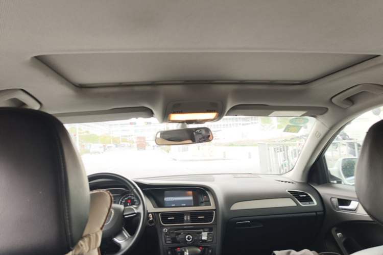 Used Audi A4L 2013 30 TFSI Automatic Comfort Model Headliner