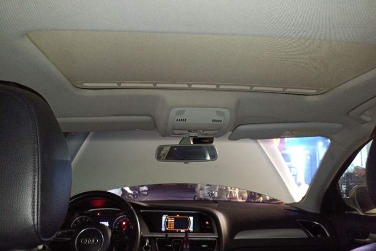 Used Audi A4L 2013 35 TFSI Automatic Standard Model Headliner
