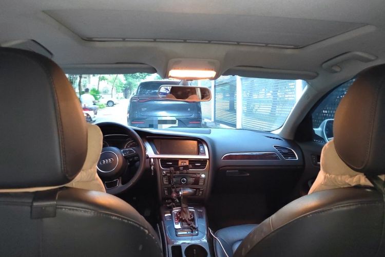 Used Audi A4L 2013 35 TFSI Automatic Comfort Model Headliner