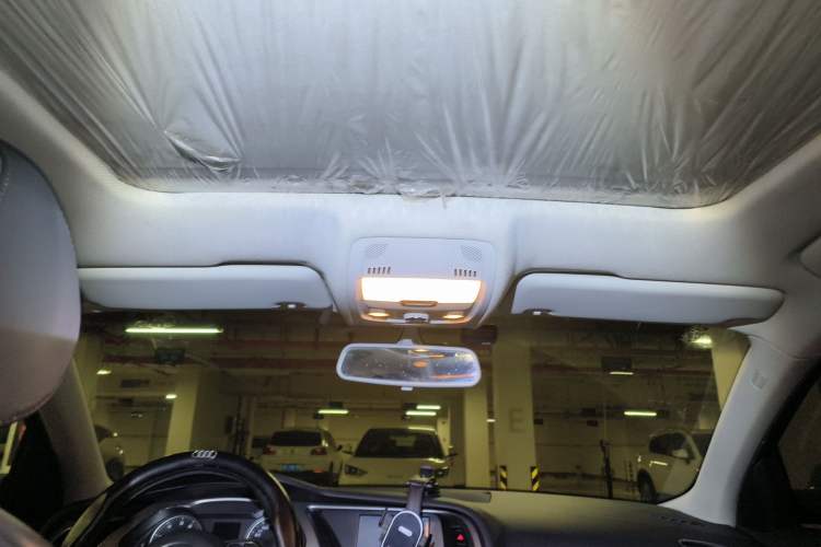 Used Audi A4L 2013 35 TFSI Automatic Comfort Model Headliner