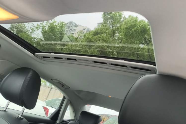 Used Audi A4L 2013 35 TFSI Automatic Comfort Model Headliner