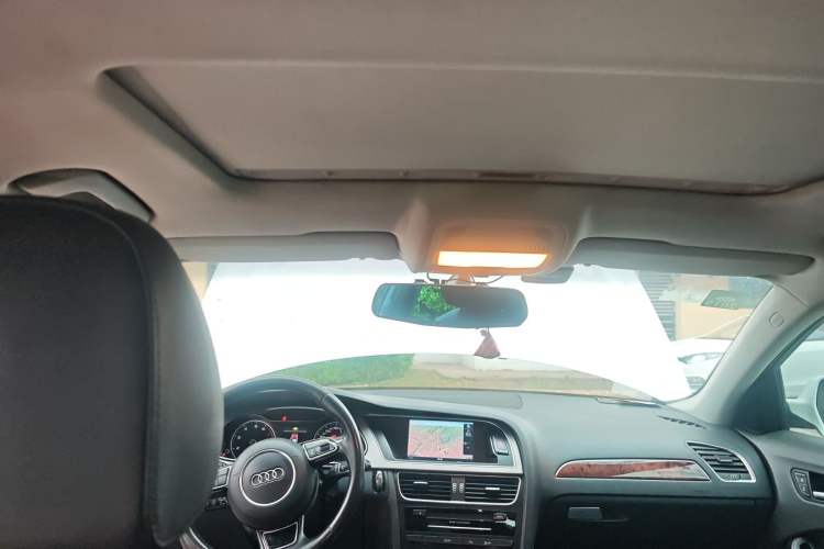 Used Audi A4L 2013 35 TFSI Automatic Technology Edition Headliner