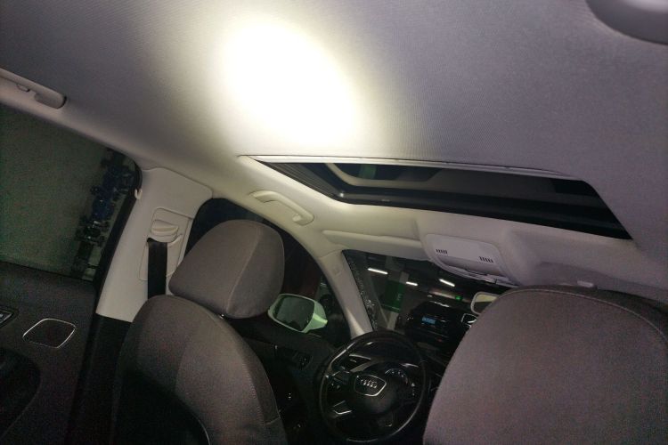 Used Audi A4L 2013 30 TFSI Automatic Comfort Model Headliner