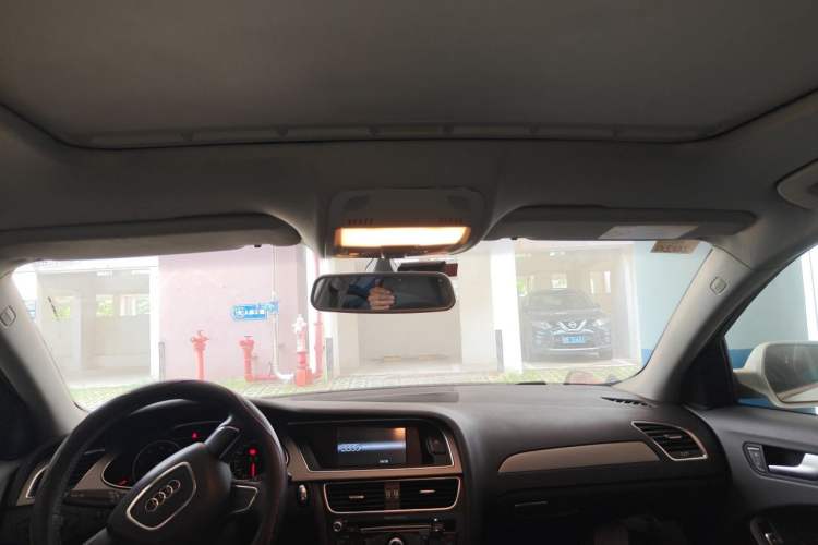 Used Audi A4L 2013 30 TFSI Automatic Comfort Model Headliner