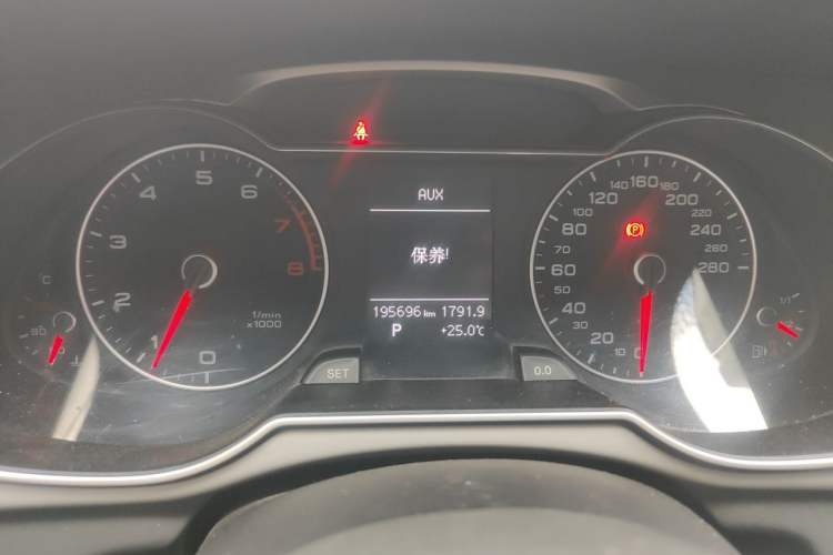 Used Audi A4L 2013 35 TFSI Automatic Standard Model Instrument Cluster