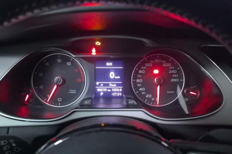 Used Audi A4L 2013 35 TFSI Automatic Standard Model Instrument Cluster