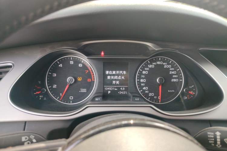Used Audi A4L 2013 35 TFSI Automatic Comfort Model Instrument Cluster