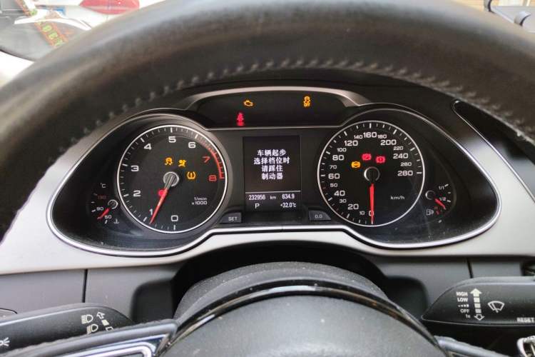 Used Audi A4L 2013 35 TFSI Automatic Technology Edition Instrument Cluster