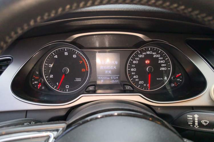 Used Audi A4L 2013 35 TFSI Automatic Comfort Model Instrument Cluster