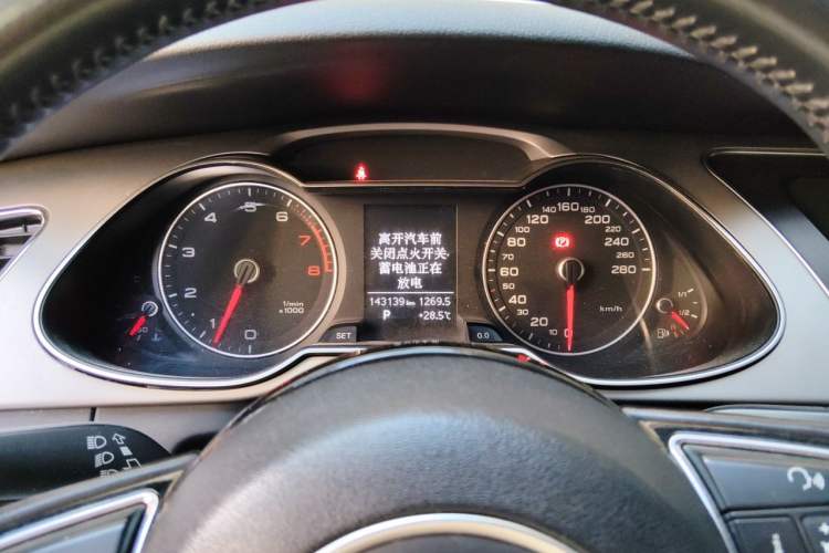 Used Audi A4L 2013 35 TFSI Automatic Standard Model Instrument Cluster