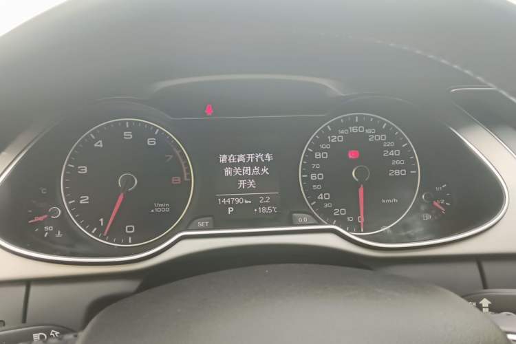 Used Audi A4L 2013 30 TFSI Automatic Comfort Model Instrument Cluster