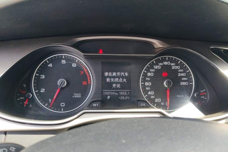 Used Audi A4L 2013 30 TFSI Automatic Comfort Model Instrument Cluster
