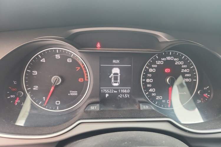Used Audi A4L 2013 35 TFSI Automatic Technology Edition Instrument Cluster