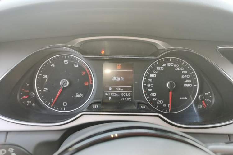 Used Audi A4L 2013 35 TFSI Automatic Comfort Model Instrument Cluster