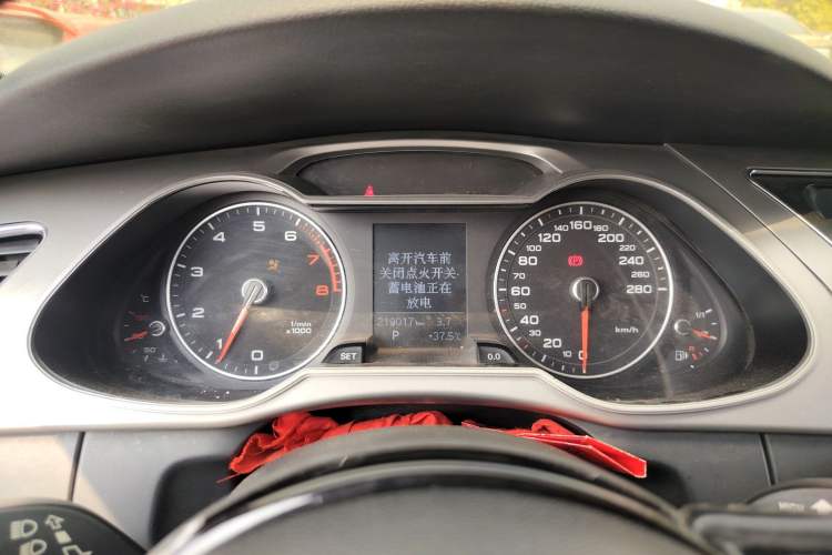 Used Audi A4L 2013 35 TFSI Automatic Standard Model Instrument Cluster