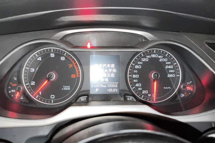 Used Audi A4L 2013 35 TFSI Automatic Standard Model Instrument Cluster