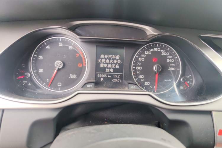 Used Audi A4L 2013 35 TFSI Automatic Standard Model Instrument Cluster