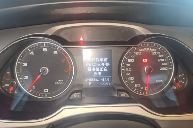 Used Audi A4L 2013 35 TFSI Automatic Comfort Model Instrument Cluster