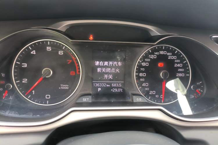 Used Audi A4L 2013 30 TFSI Automatic Comfort Model Instrument Cluster