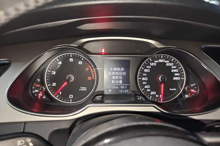 Used Audi A4L 2013 35 TFSI Automatic Comfort Model Instrument Cluster