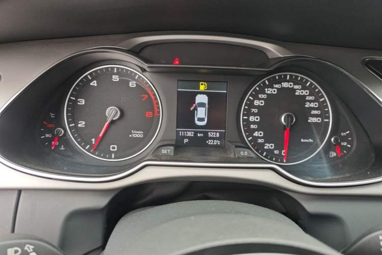 Used Audi A4L 2013 35 TFSI Automatic Standard Model Instrument Cluster
