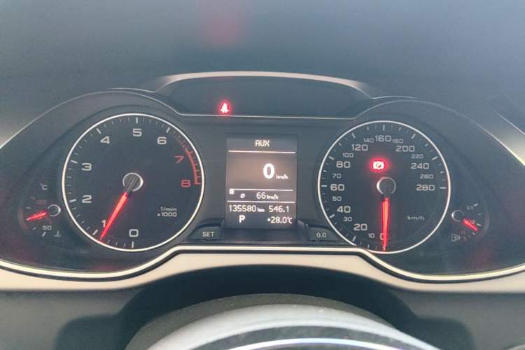 Used Audi A4L 2013 35 TFSI Automatic Standard Model Instrument Cluster