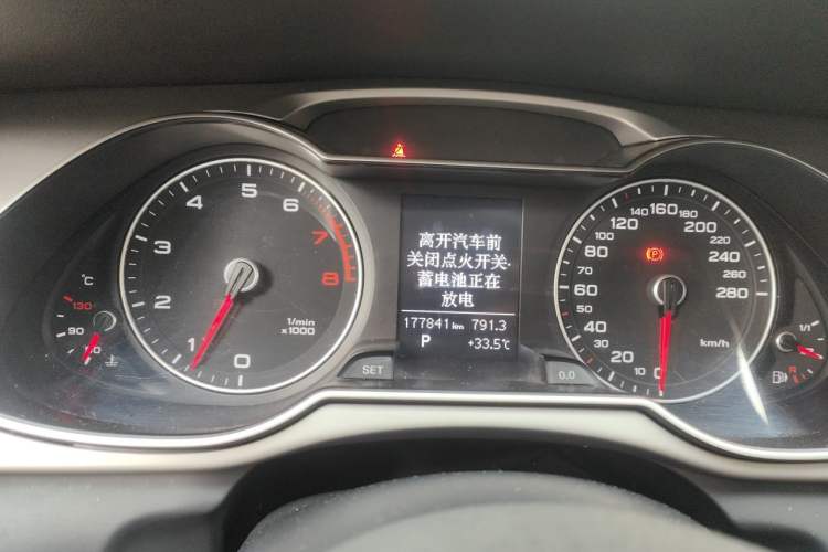 Used Audi A4L 2013 35 TFSI Automatic Comfort Model Instrument Cluster