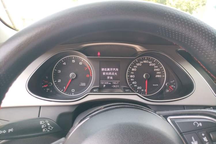 Used Audi A4L 2013 35 TFSI Automatic Standard Model Instrument Cluster