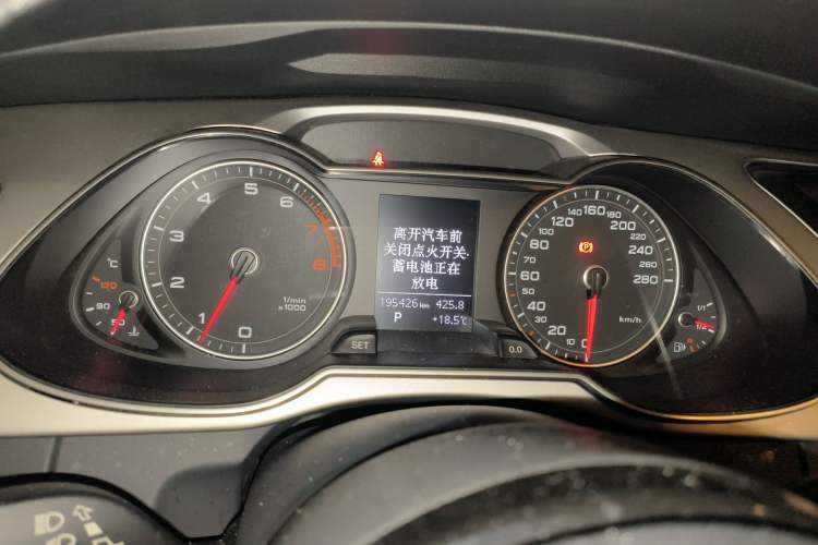 Used Audi A4L 2013 35 TFSI Automatic Comfort Model Instrument Cluster