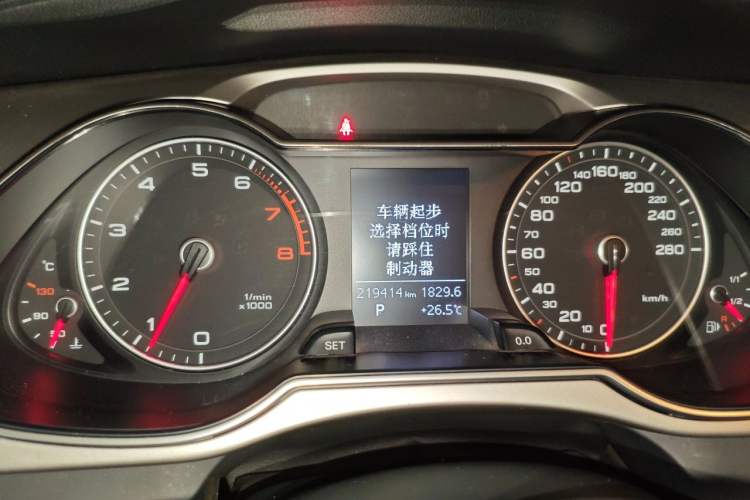 Used Audi A4L 2013 35 TFSI Automatic Comfort Model Instrument Cluster