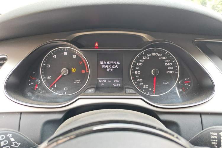 Used Audi A4L 2013 35 TFSI Automatic Comfort Model Instrument Cluster
