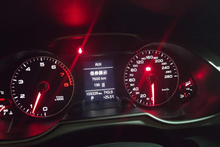 Used Audi A4L 2013 35 TFSI Automatic Comfort Model Instrument Cluster