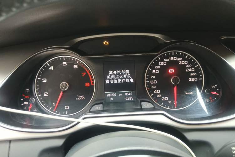 Used Audi A4L 2013 35 TFSI Automatic Technology Edition Instrument Cluster